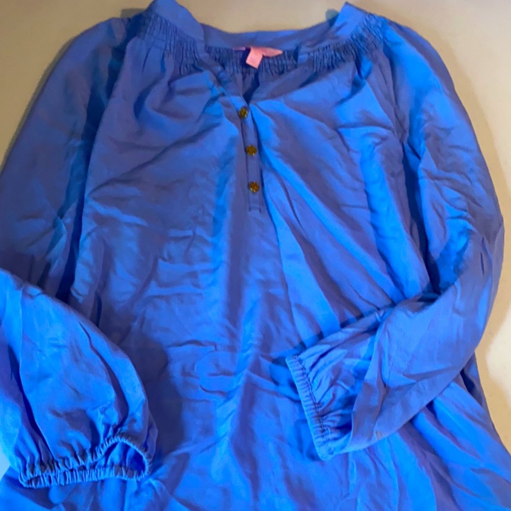 Lilly Pulitzer like new, 100% silk size medium